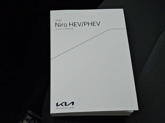 Certified 2024 Kia Niro LX FWD image 24