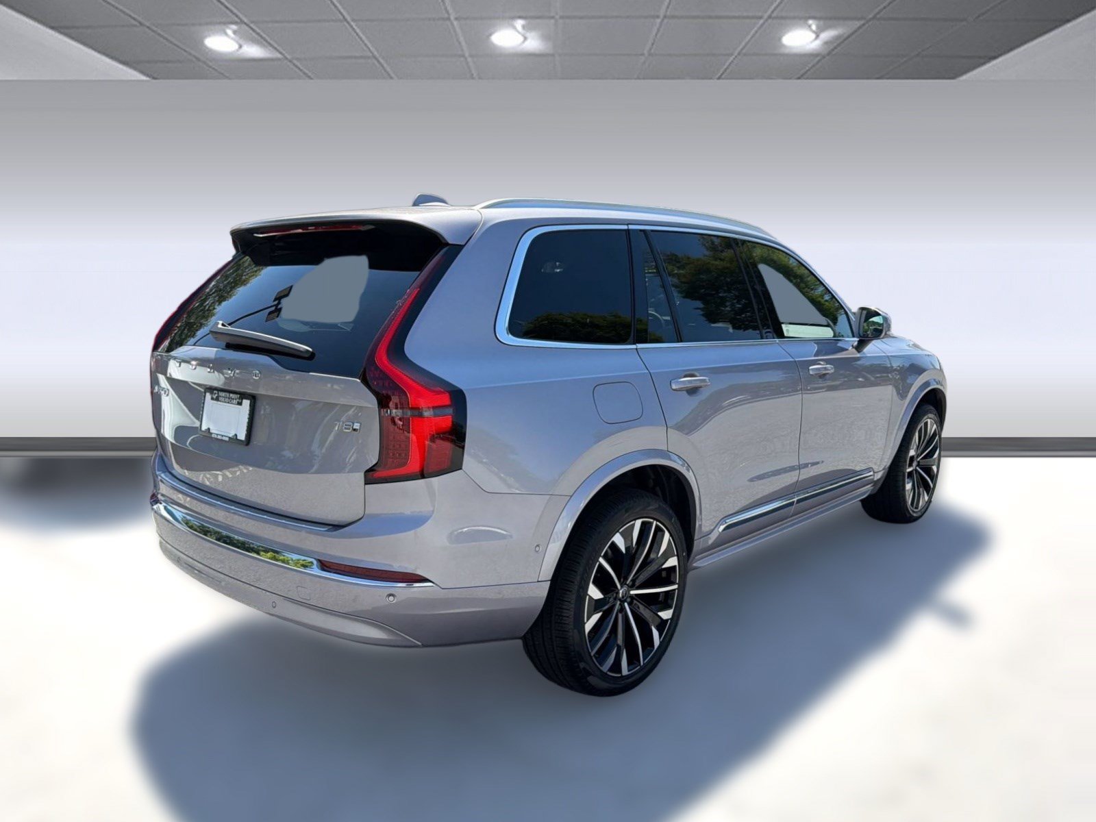 New 2026 Volvo XC90 T8 Plus w/ Protection Package Premier AWD/4WD image 9
