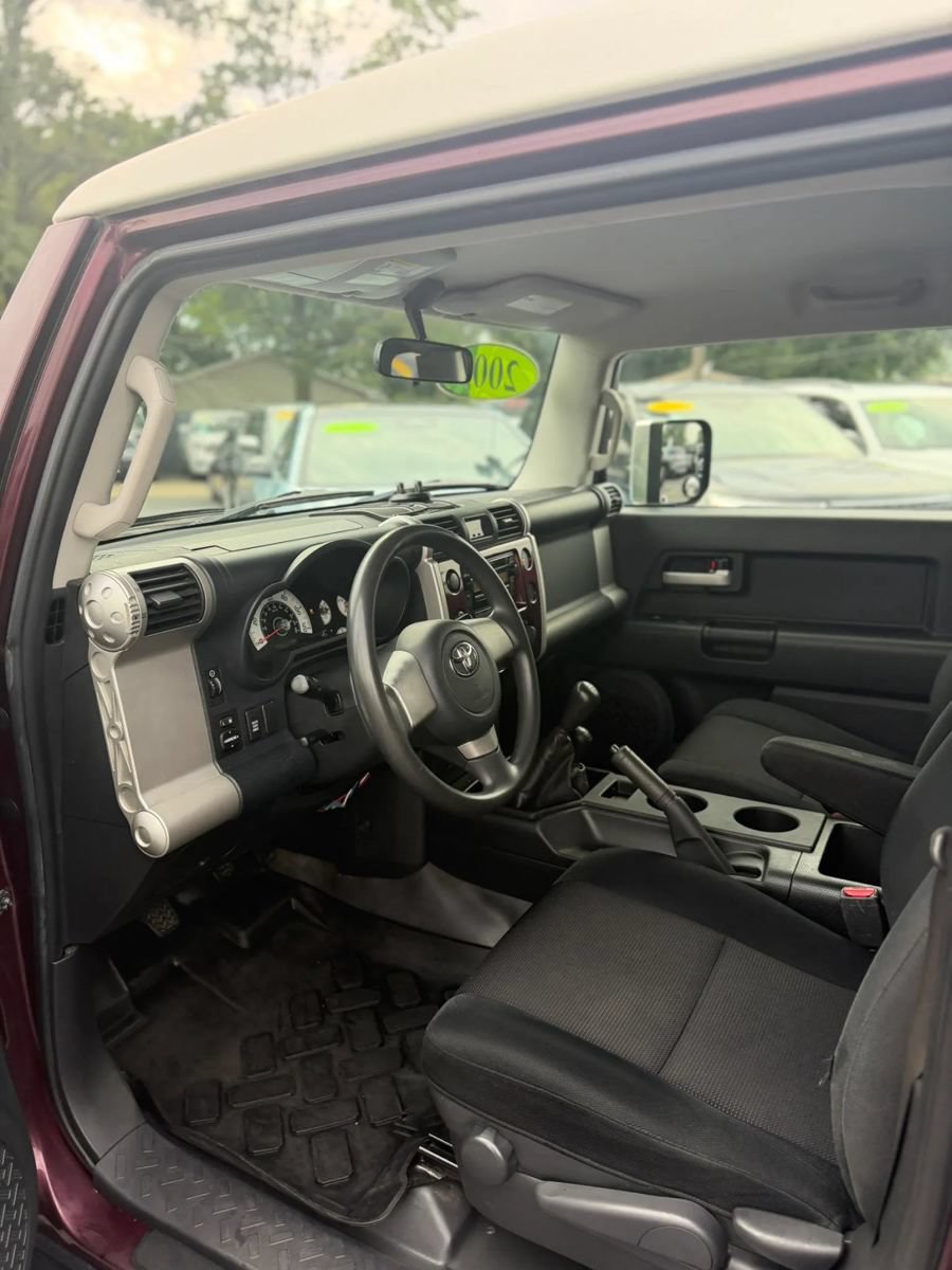 Used 2007 Toyota FJ Cruiser 4WD image 9