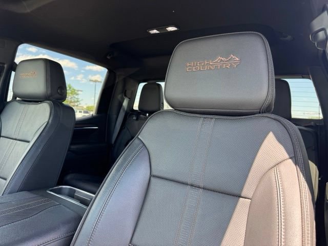 Used 2024 Chevrolet Silverado 1500 High Country w/ Technology Package AWD/4WD image 16