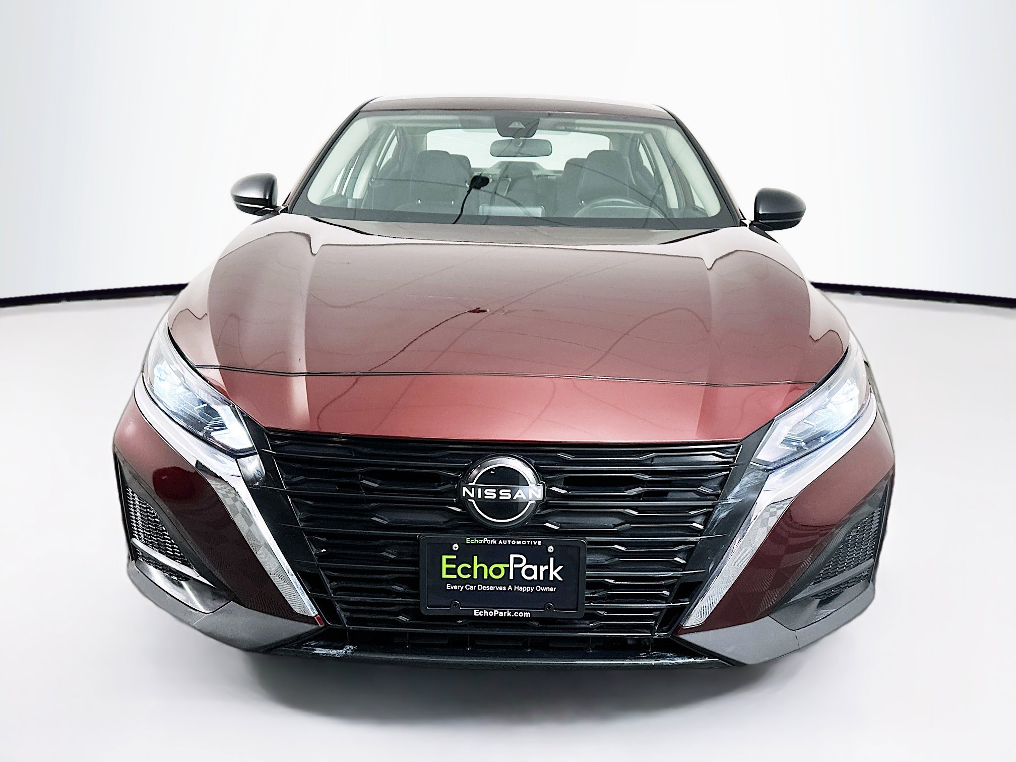 Used 2024 Nissan Altima 2.5 SV image 2