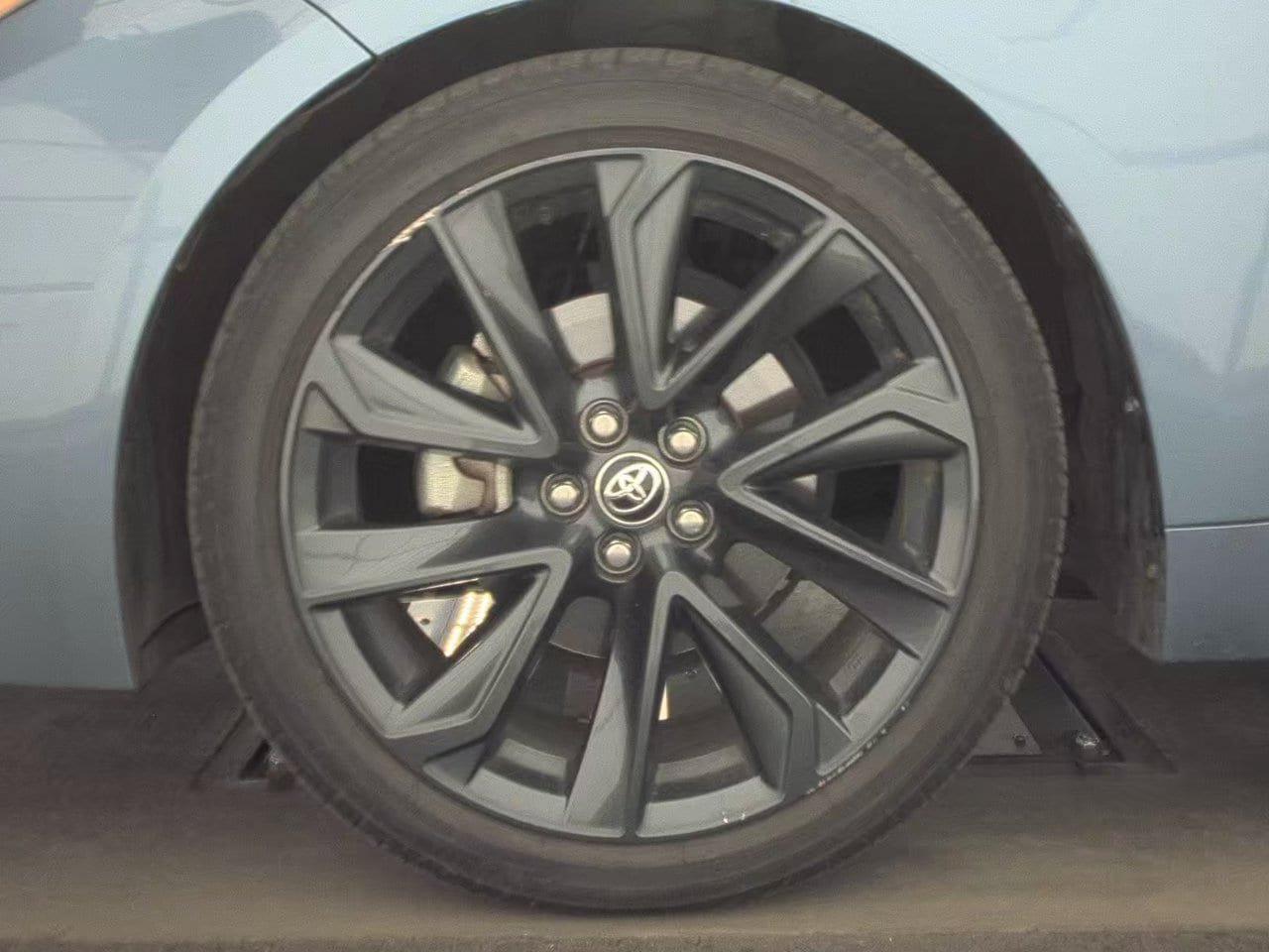 Used 2024 Toyota Corolla XSE FWD image 2
