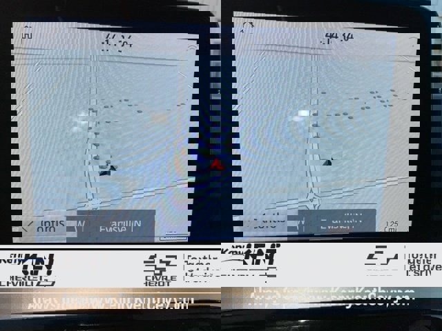 Used 2020 Ford Escape SE image 2