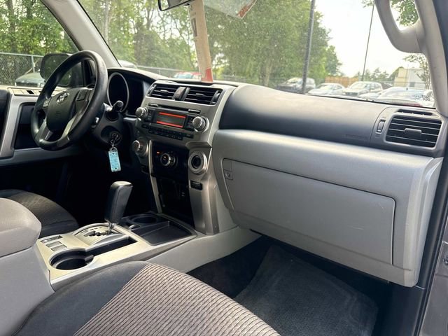 Used 2013 Toyota 4Runner SR5 image 19