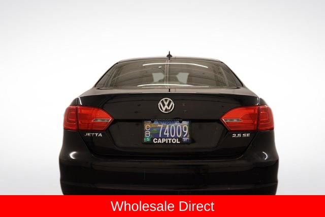 Used 2013 Volkswagen Jetta SE FWD image 3
