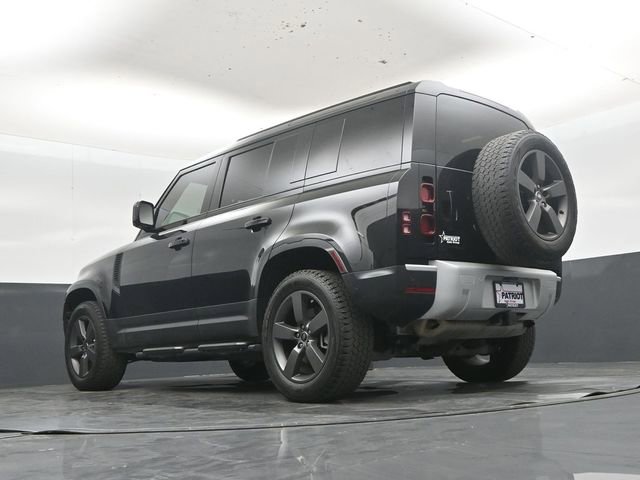 Used 2025 Land Rover Defender 110 S AWD/4WD image 43