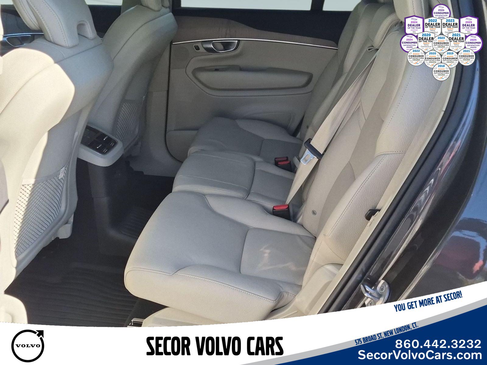 Certified 2024 Volvo XC90 T8 Plus w/ Protection Package AWD/4WD image 19