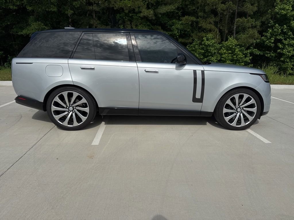 Used 2023 Land Rover Range Rover Autobiography AWD/4WD image 4