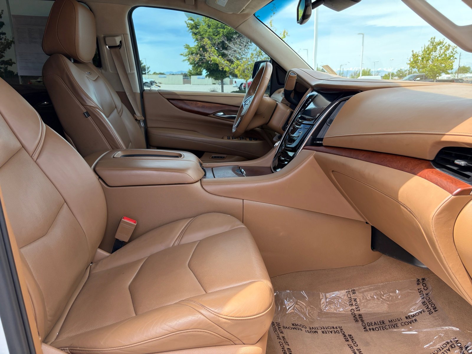 Used 2016 Cadillac Escalade Platinum AWD/4WD image 35