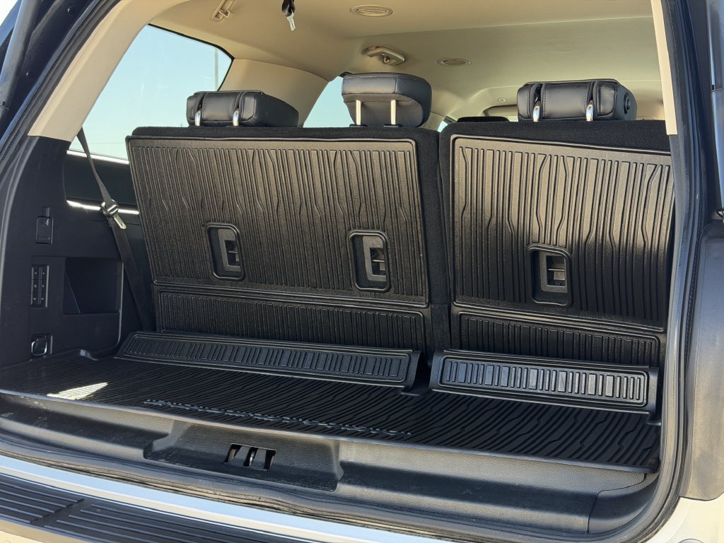 Used 2024 Ford Expedition XLT RWD image 26