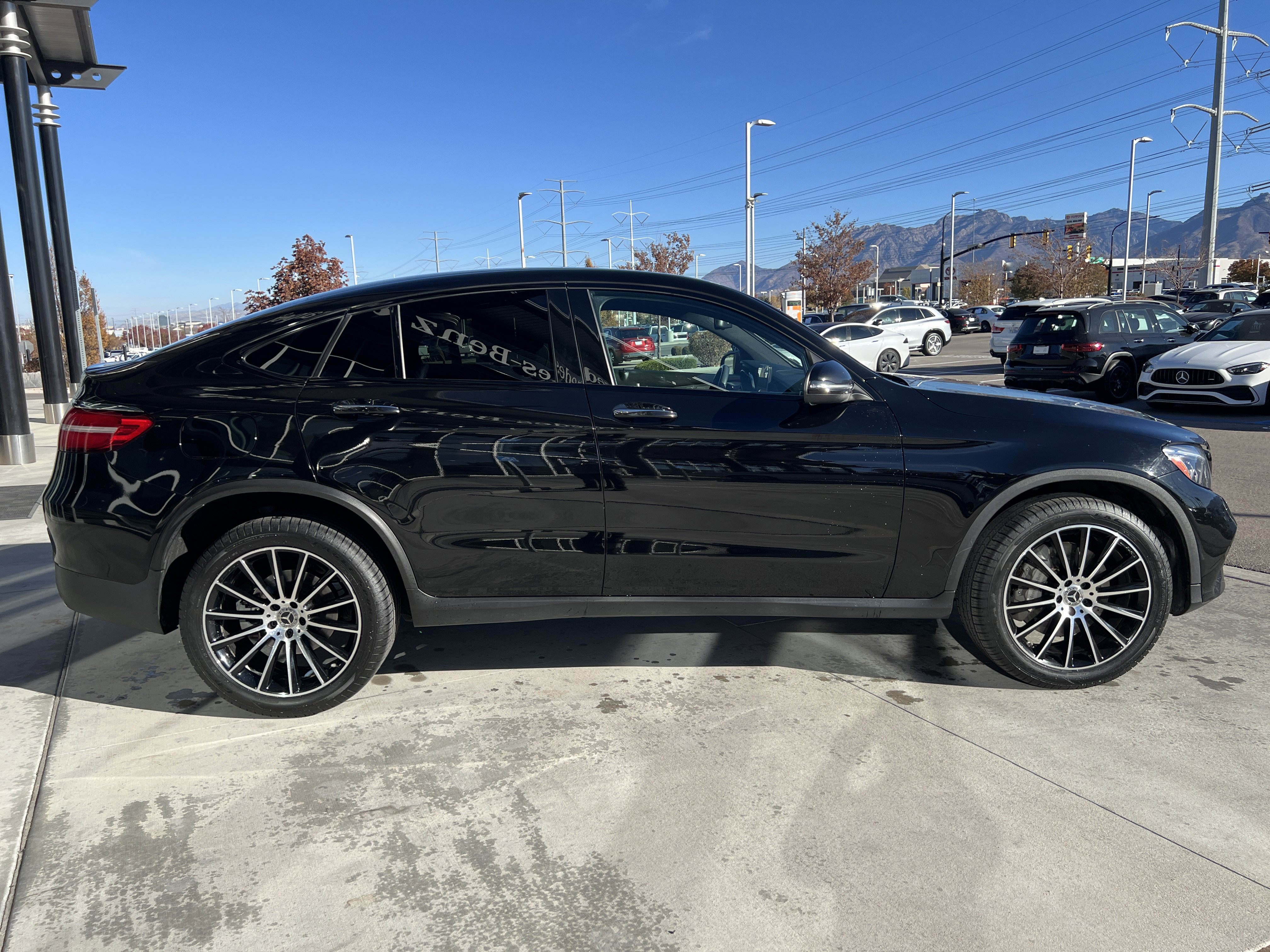 Used 2019 Mercedes-Benz GLC 300 4MATIC Coupe image 4