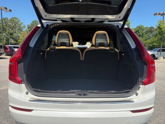 Used 2018 Volvo XC90 T6 Momentum w/ Convenience Package AWD/4WD image 16