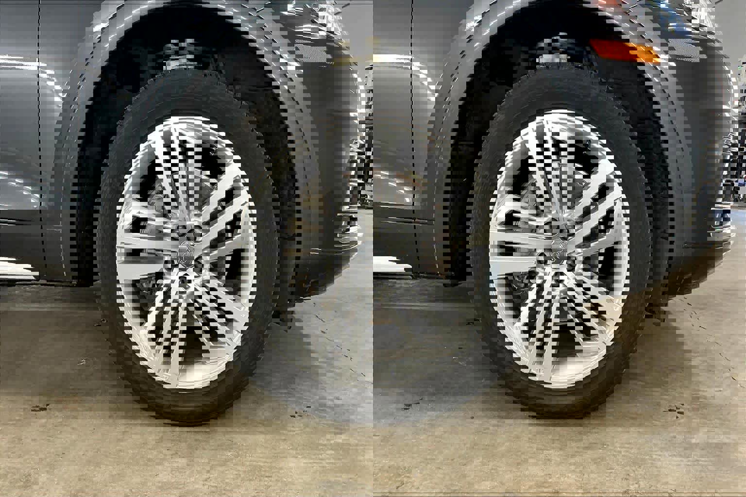 Used 2018 Audi Q5 Premium Plus w/ Premium Plus Package image 12