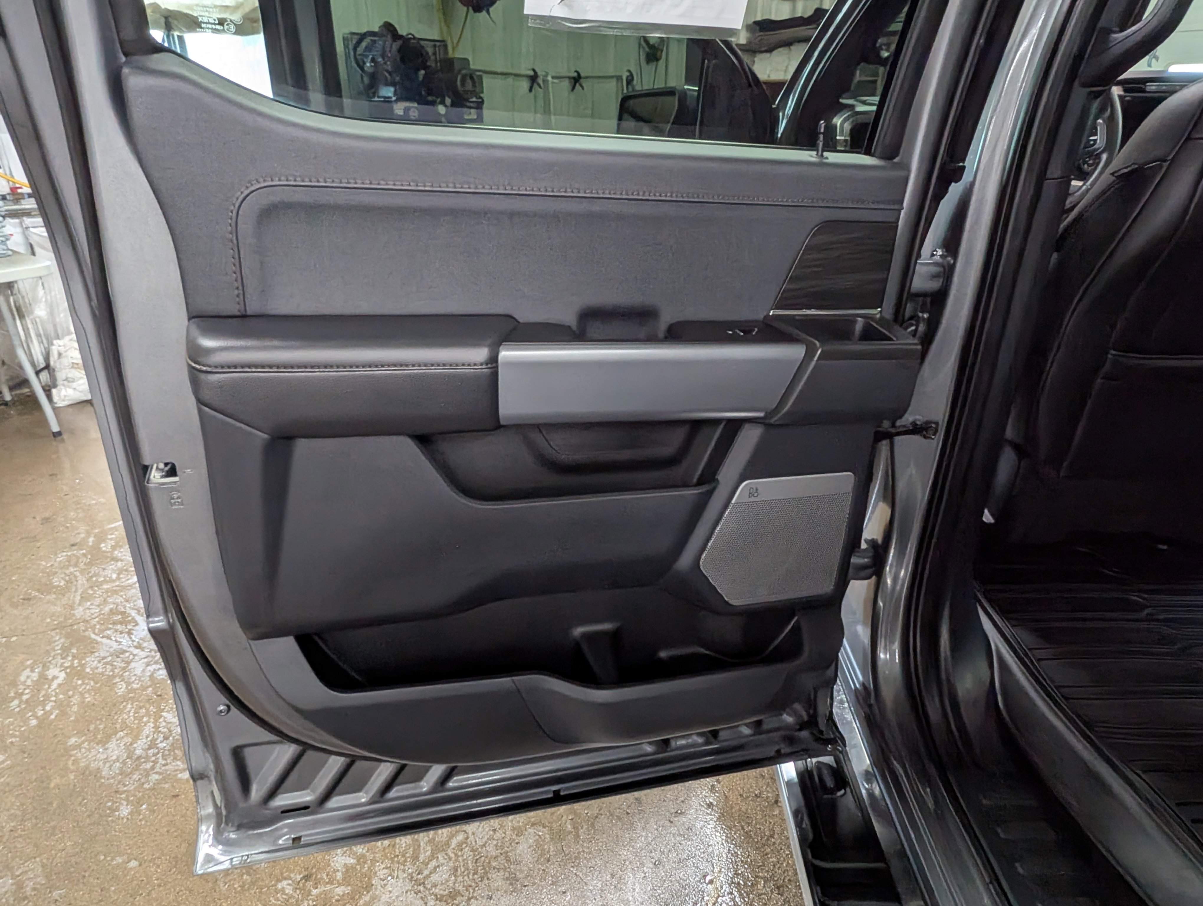 Used 2024 Ford F150 Lariat w/ Tow/Haul Package image 12