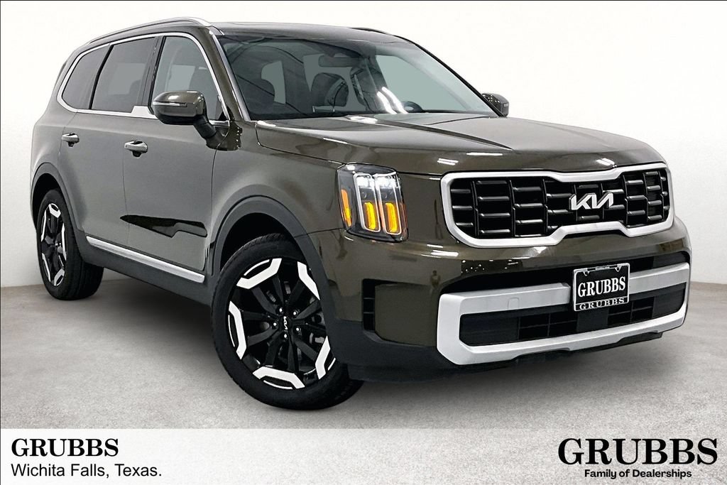Used 2025 Kia Telluride S FWD image 1