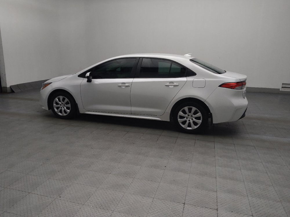 Used 2025 Toyota Corolla LE FWD image 3