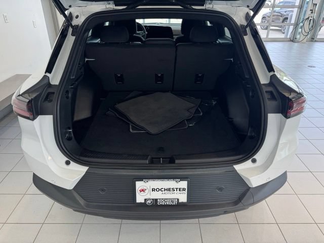 Used 2026 Chevrolet Equinox EV LT w/ Comfort Package AWD/4WD image 40