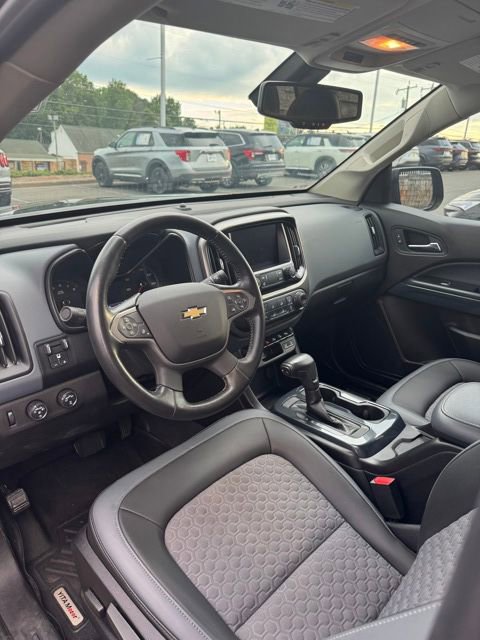 Used 2021 Chevrolet Colorado Z71 AWD/4WD image 7