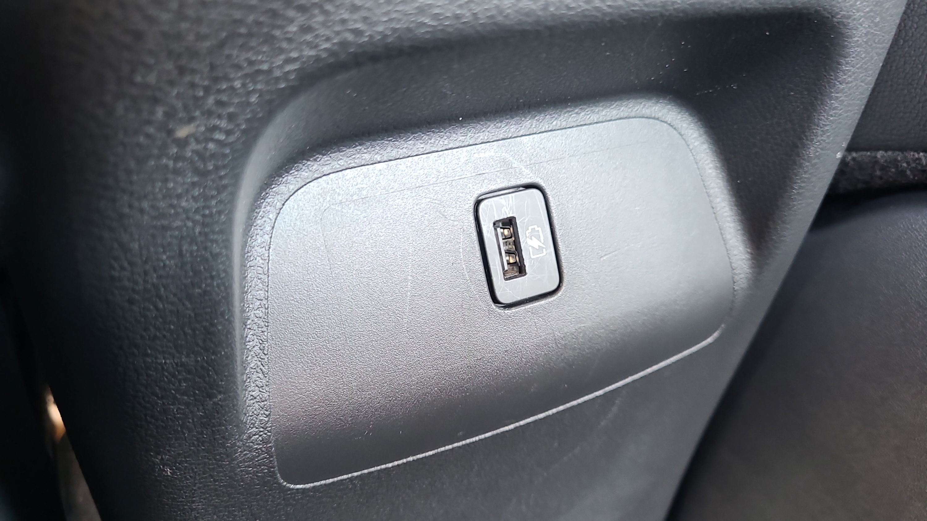 Used 2024 Nissan Sentra SR w/ SR Premium Package FWD image 16