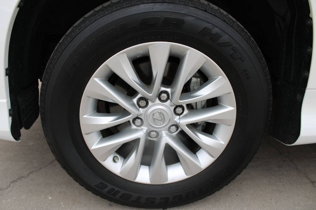 Used 2014 Land Rover Range Rover Sport SE AWD/4WD image 17