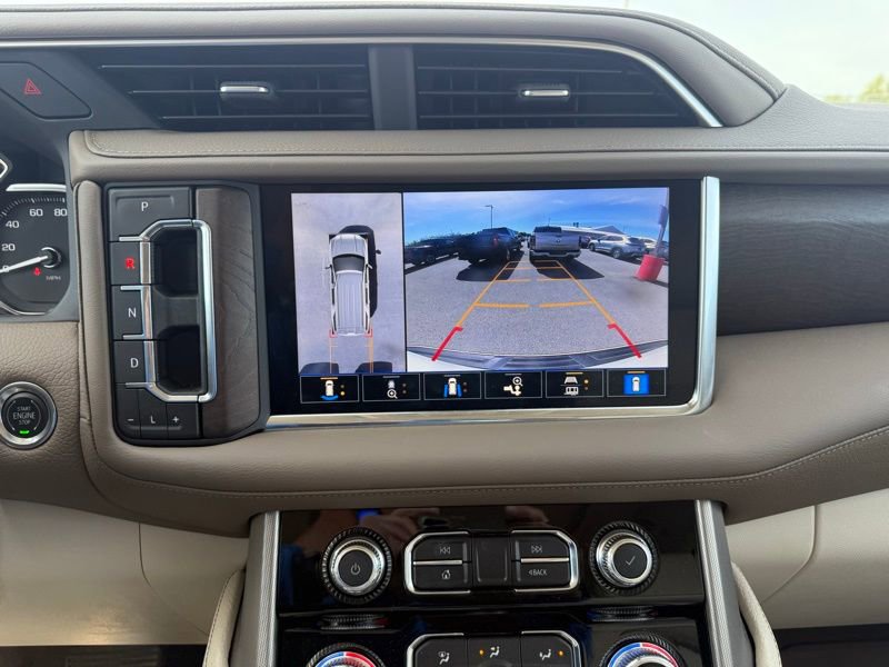 Used 2021 GMC Yukon Denali w/ Denali Premium Package AWD/4WD image 14