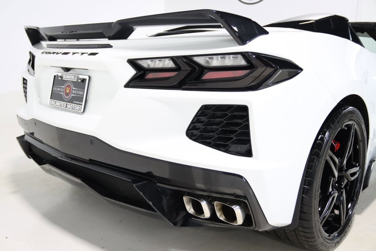 Used 2024 Chevrolet Corvette Stingray Premium Conv w/ Z51 Performance Package RWD image 13