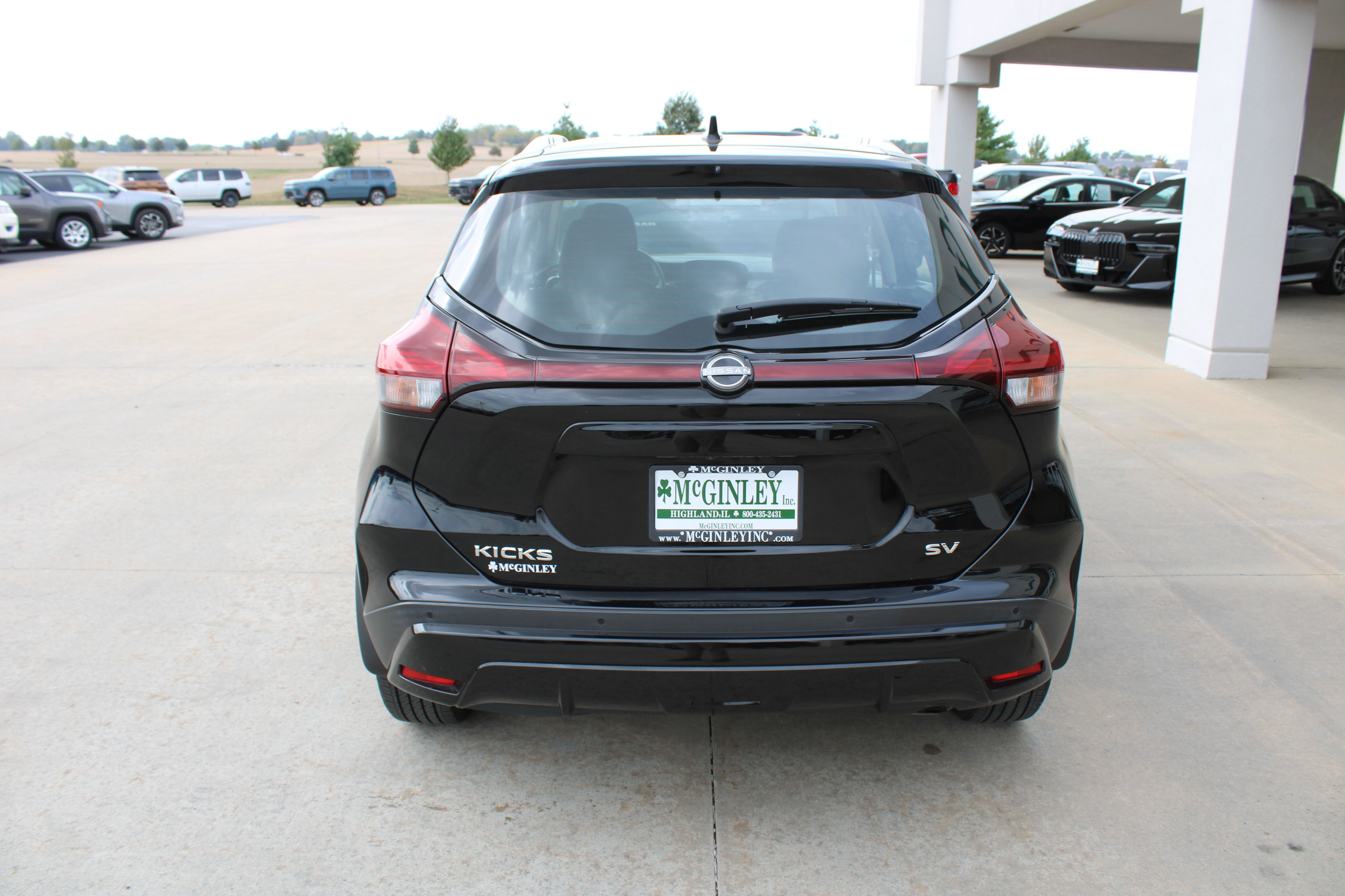 Used 2023 Nissan Kicks SV FWD image 8