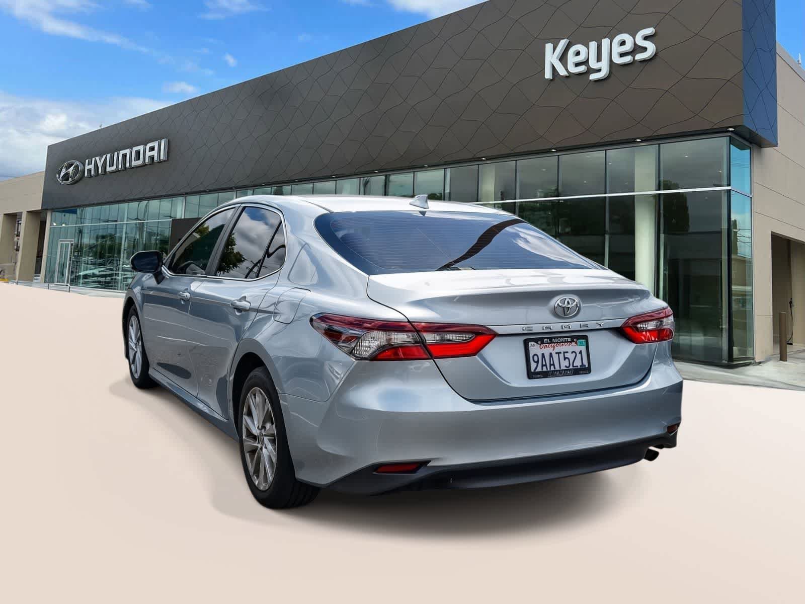 Used 2022 Toyota Camry LE w/ Carpet Mat Package (TMS) FWD image 7