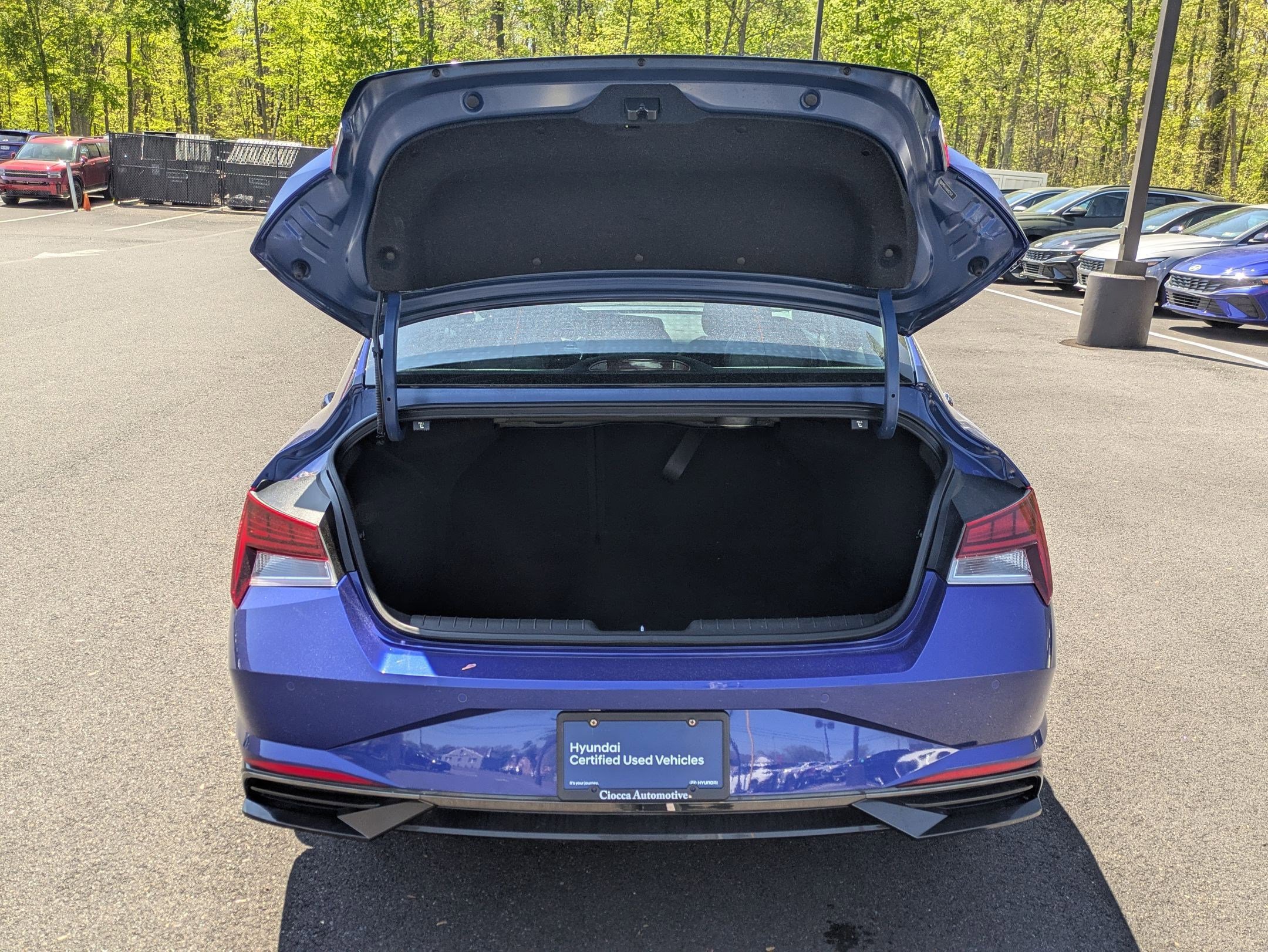Certified 2021 Hyundai Elantra Limited FWD image 23