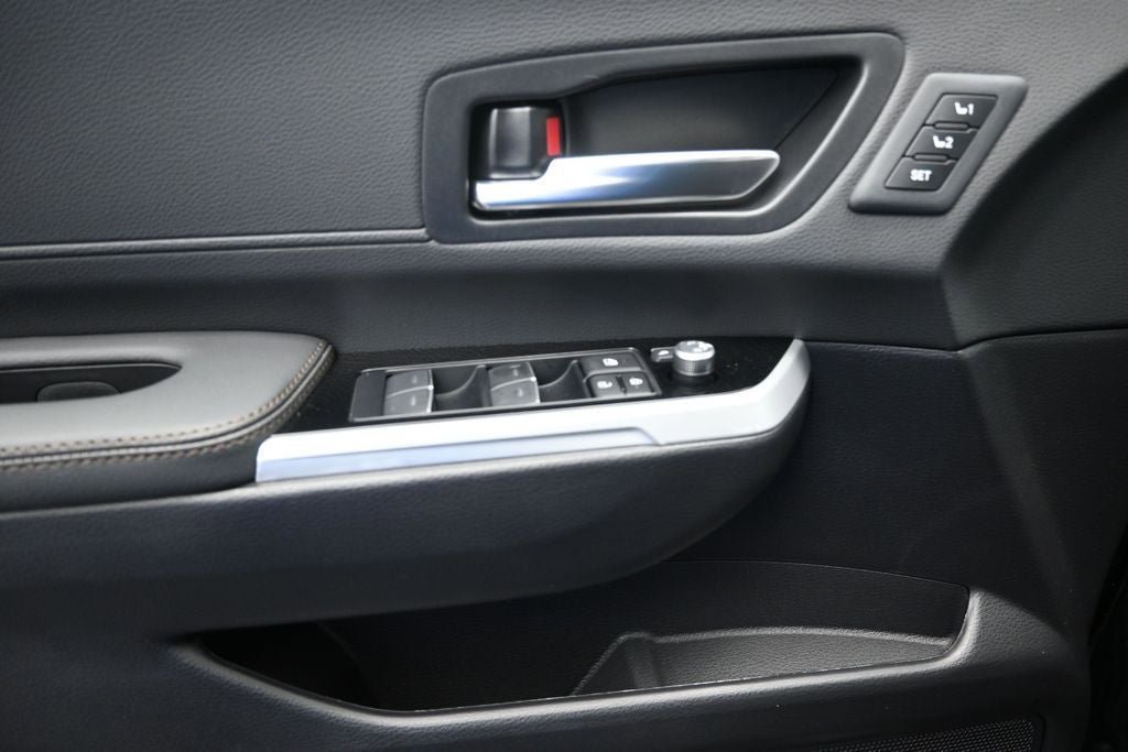 New 2026 Toyota Sienna Platinum AWD/4WD image 24