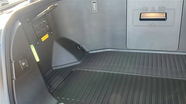 New 2025 Ford F150 Lightning Lariat image 13