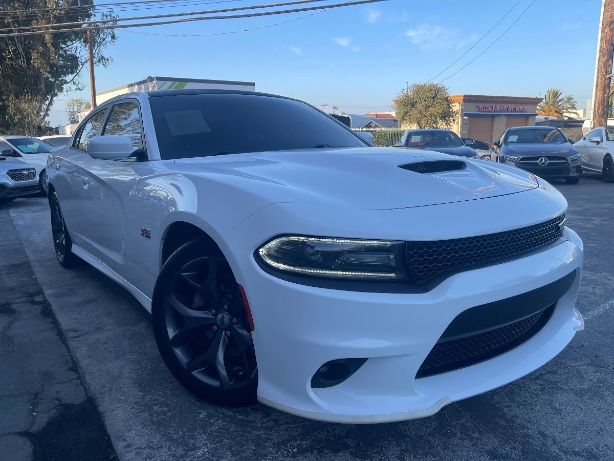 Used 2019 Dodge Charger R/T RWD image 3