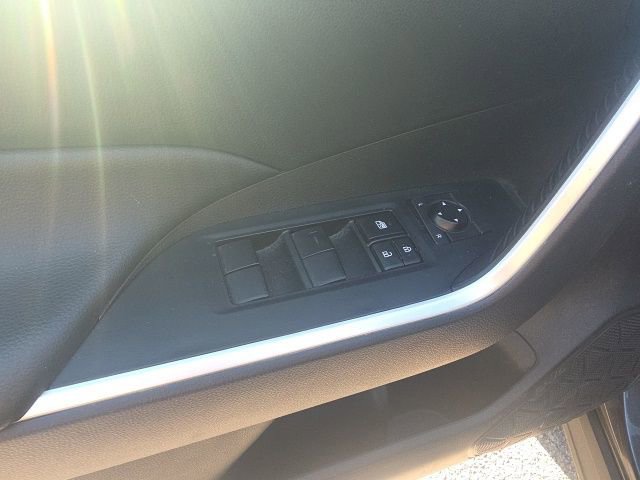 Used 2024 Toyota RAV4 LE image 10