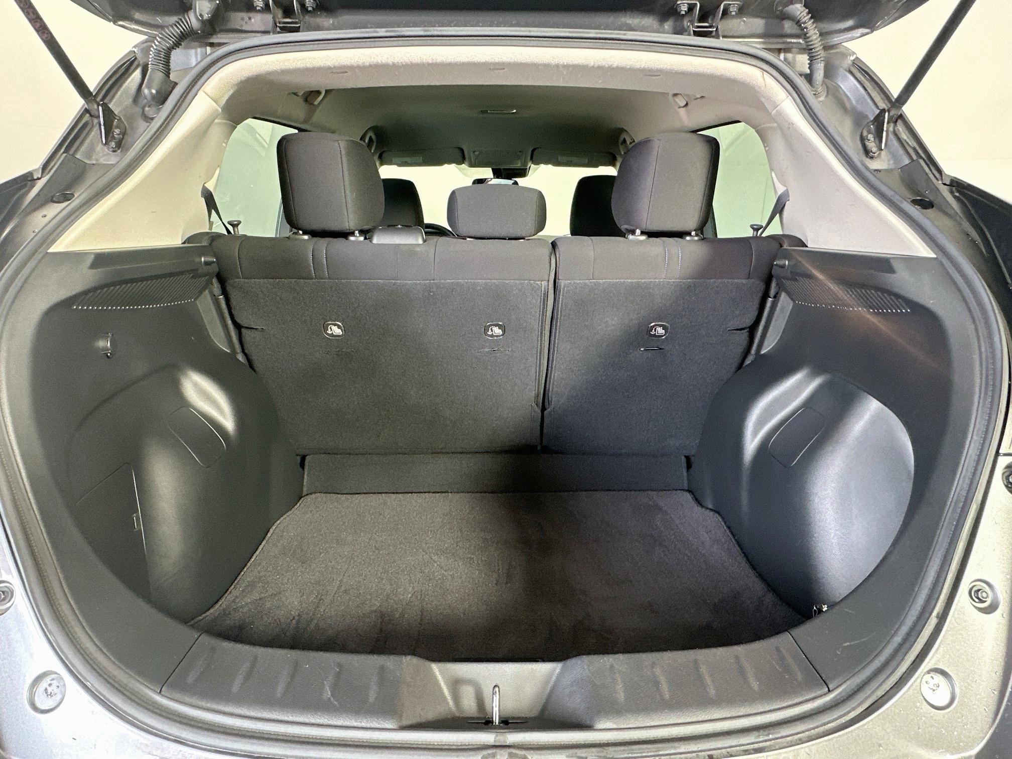 Used 2023 Nissan Leaf S FWD image 27