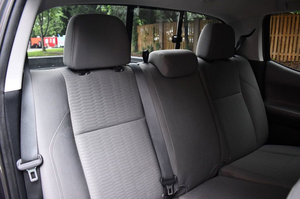 Used 2017 Toyota Tacoma TRD Sport image 16