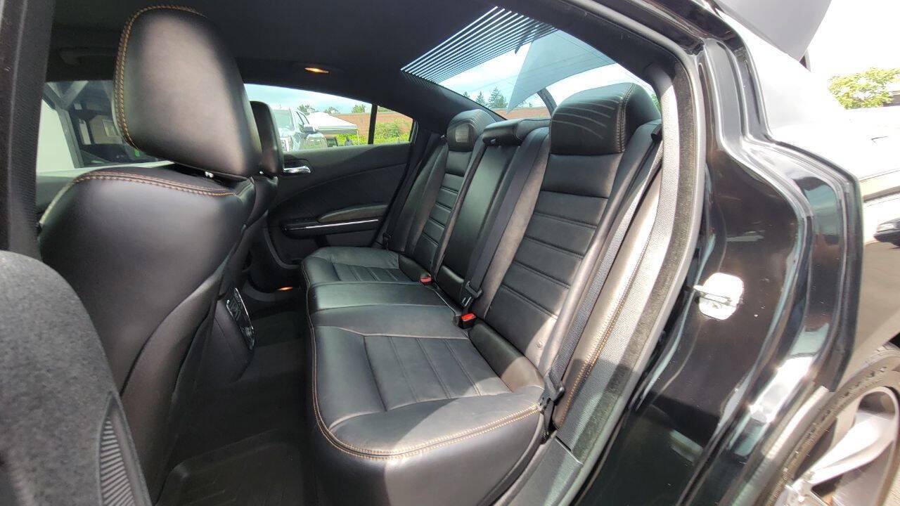 Used 2014 Dodge Charger R/T RWD image 27