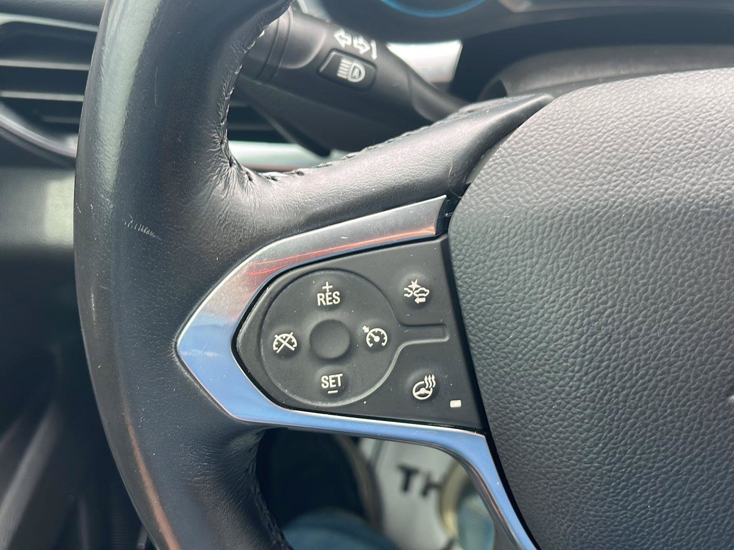 Used 2019 Chevrolet Traverse Premier AWD/4WD image 13