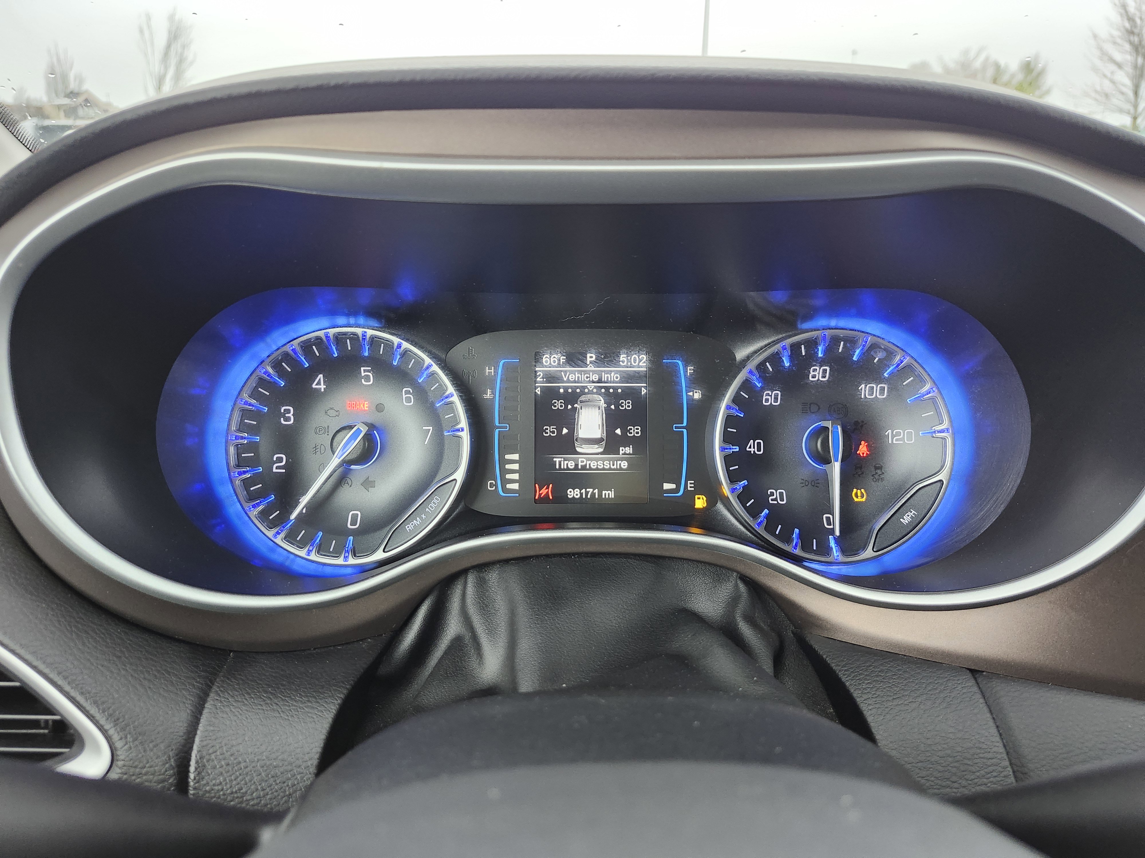 Used 2017 Chrysler Pacifica Touring-L image 24