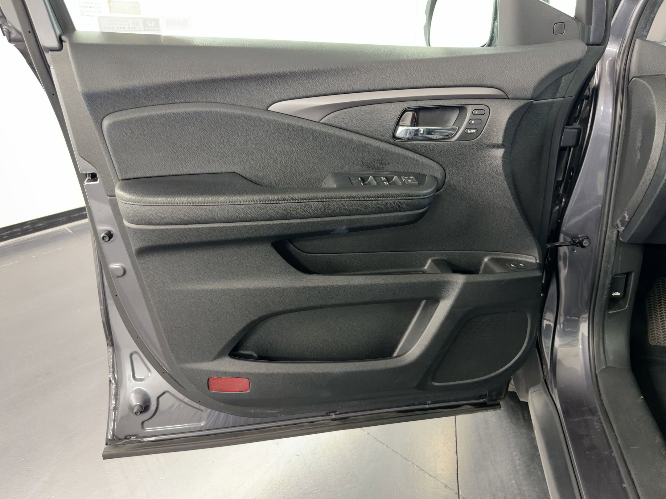 Certified 2021 Honda Pilot Special Edition image 32