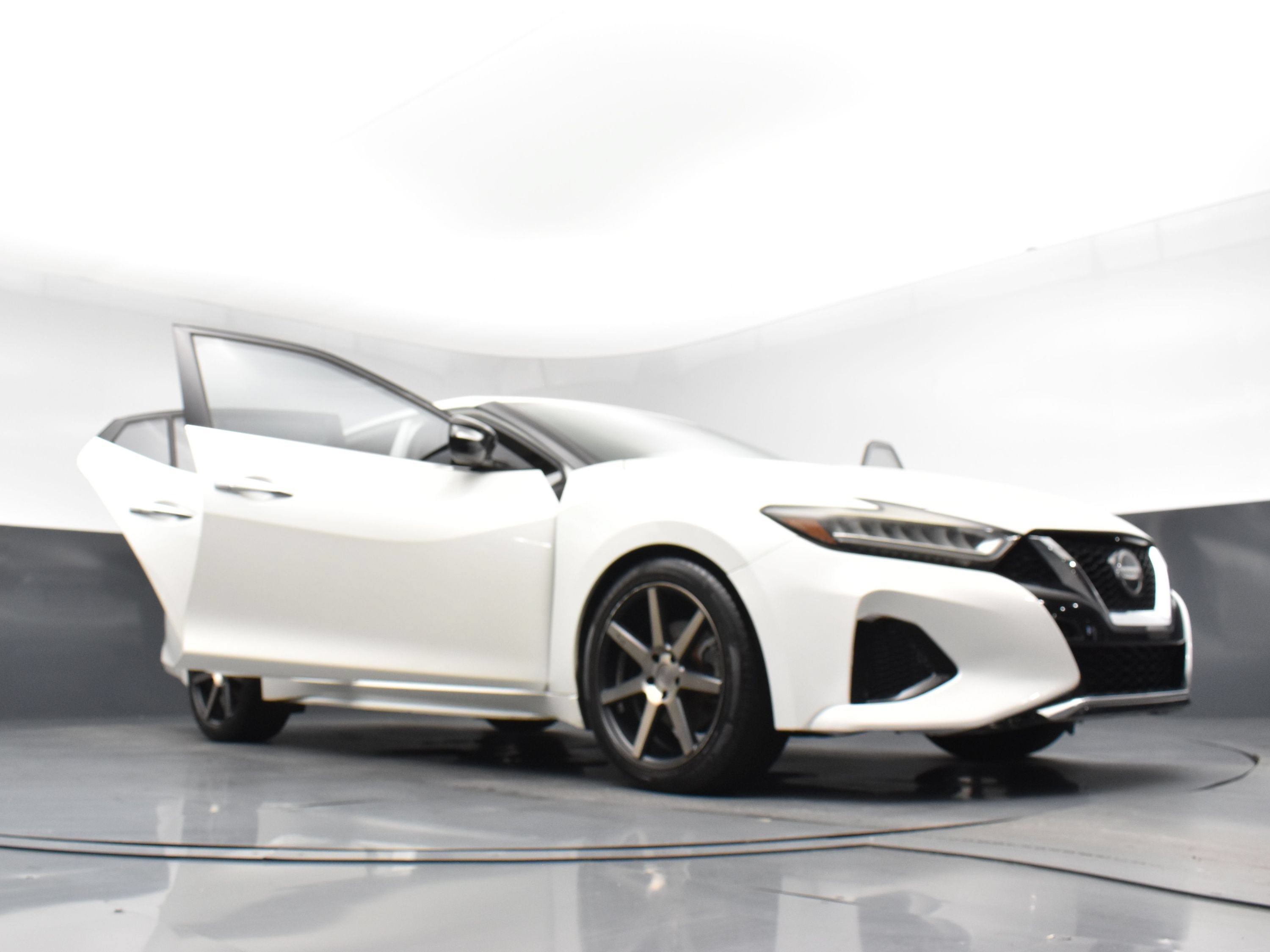 Used 2020 Nissan Maxima 3.5 SV w/ Floor Mat Group FWD image 30