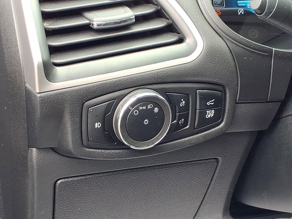 Used 2024 Ford Edge ST-Line image 19