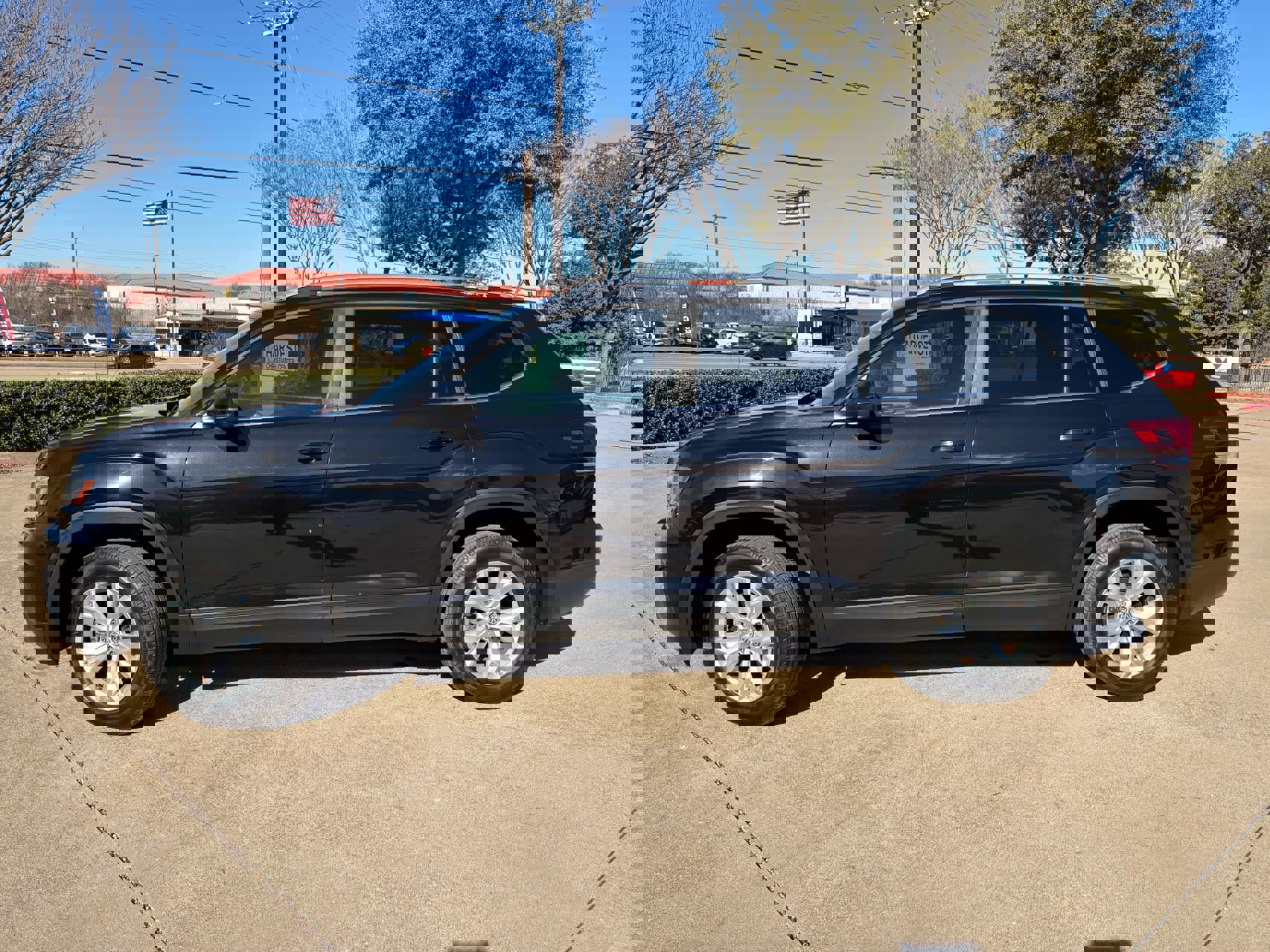 Used 2018 Volkswagen Atlas Launch Edition image 10