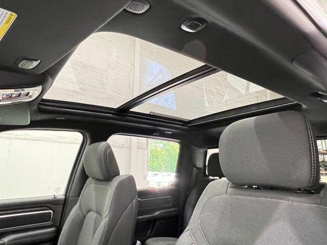 New 2026 RAM 1500 4x4 Crew Cab image 24