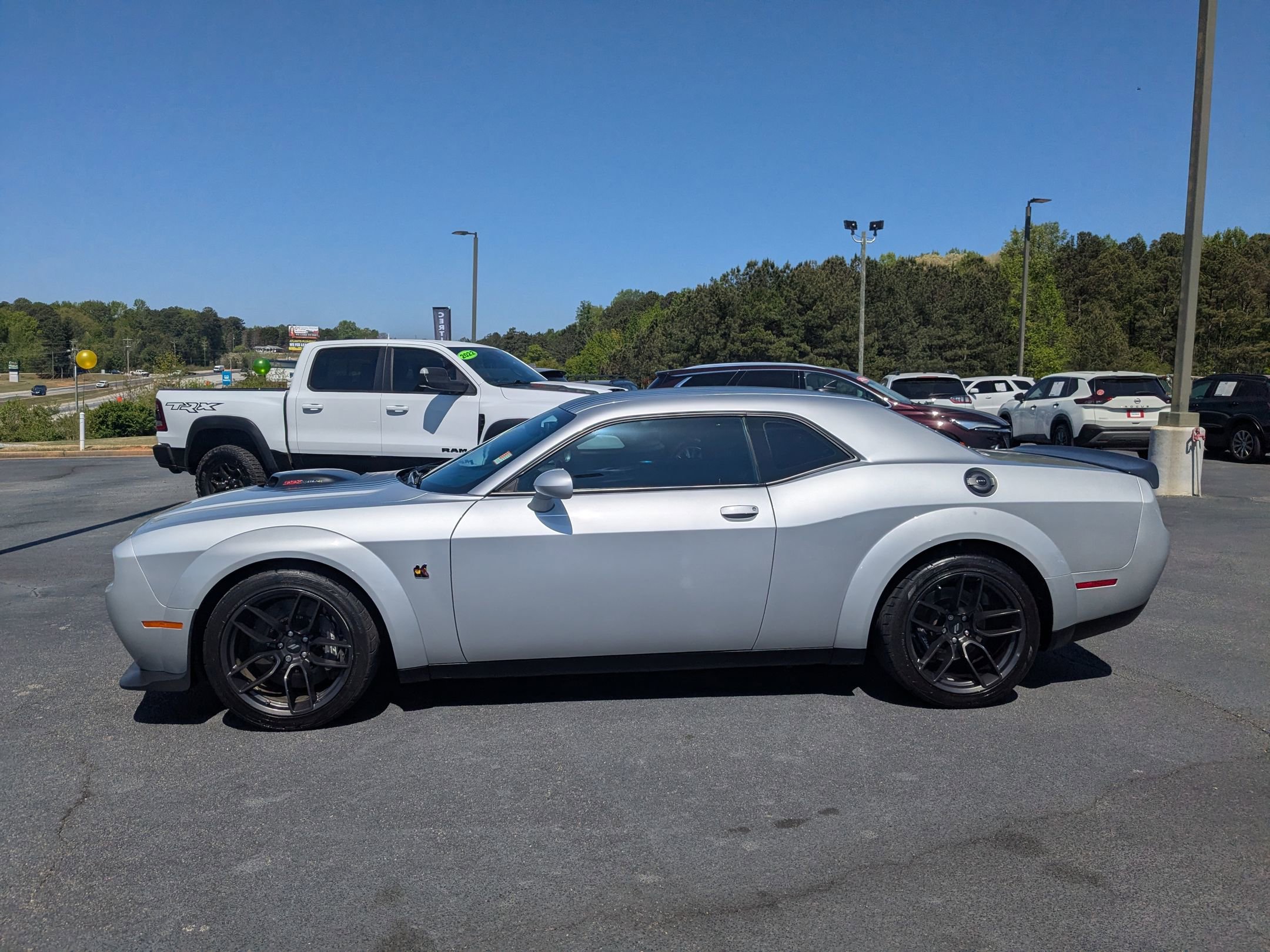 Used 2022 Dodge Challenger R/T Scat Pack RWD image 8