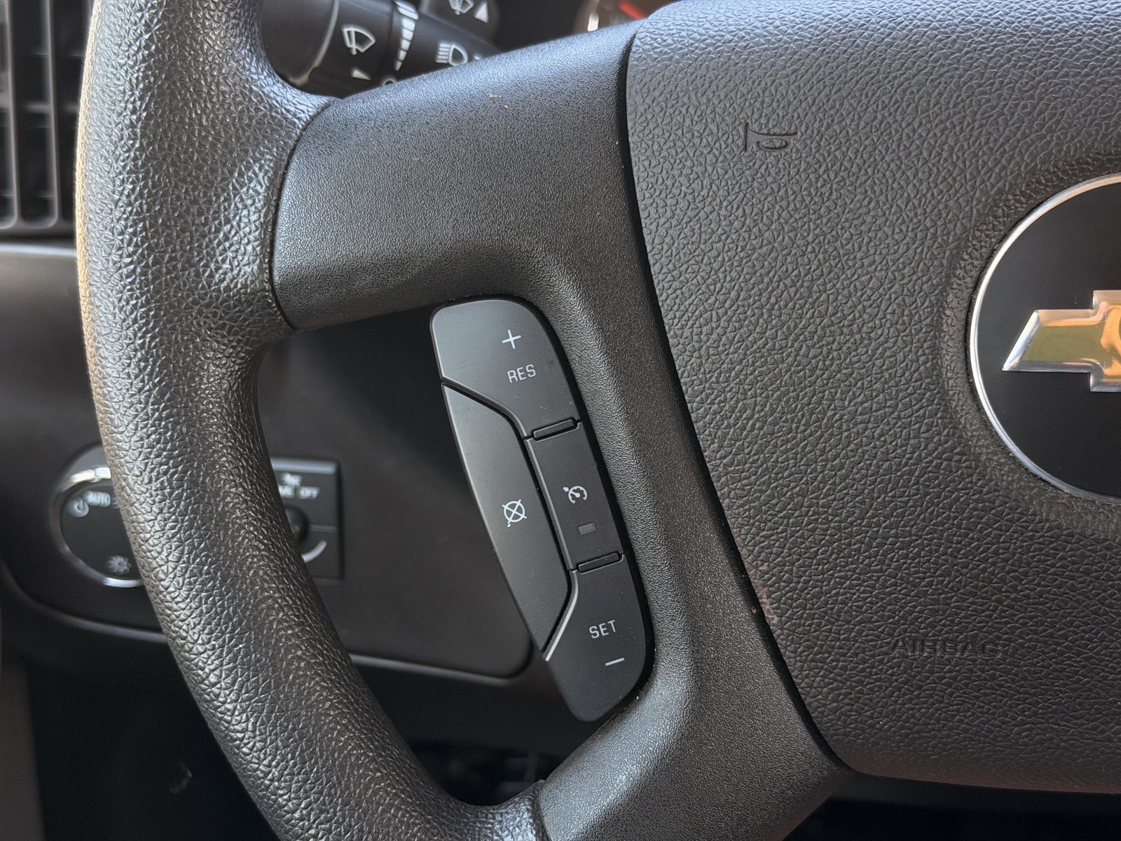 Used 2024 Chevrolet Express 2500 w/ Driver Convenience Package RWD image 19
