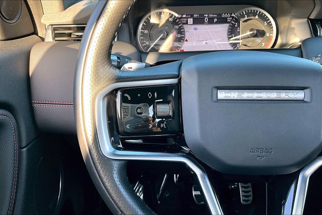 Certified 2022 Land Rover Discovery Sport SE R-Dynamic AWD/4WD image 11