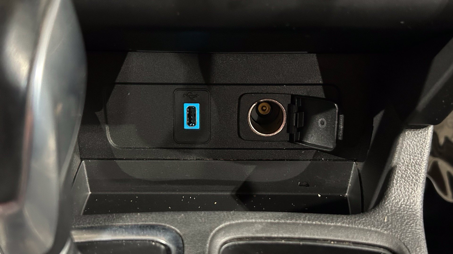 Used 2019 Ford Escape SEL AWD/4WD image 76
