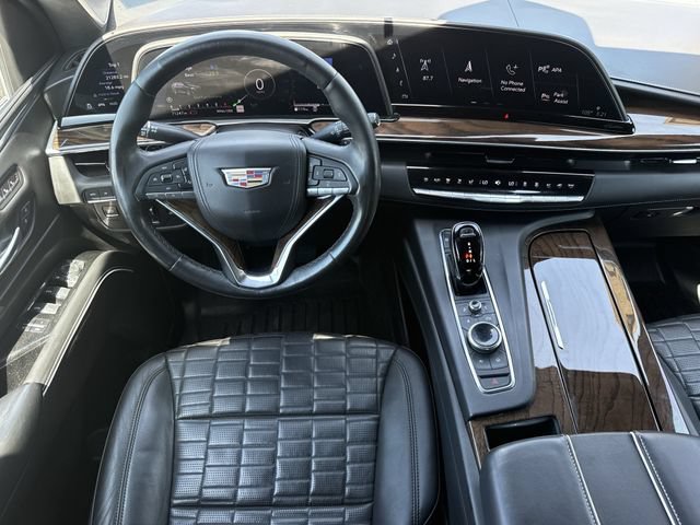 Certified 2022 Cadillac Escalade Premium Luxury Platinum w/ Heavy-Duty Trailer Package AWD/4WD image 14