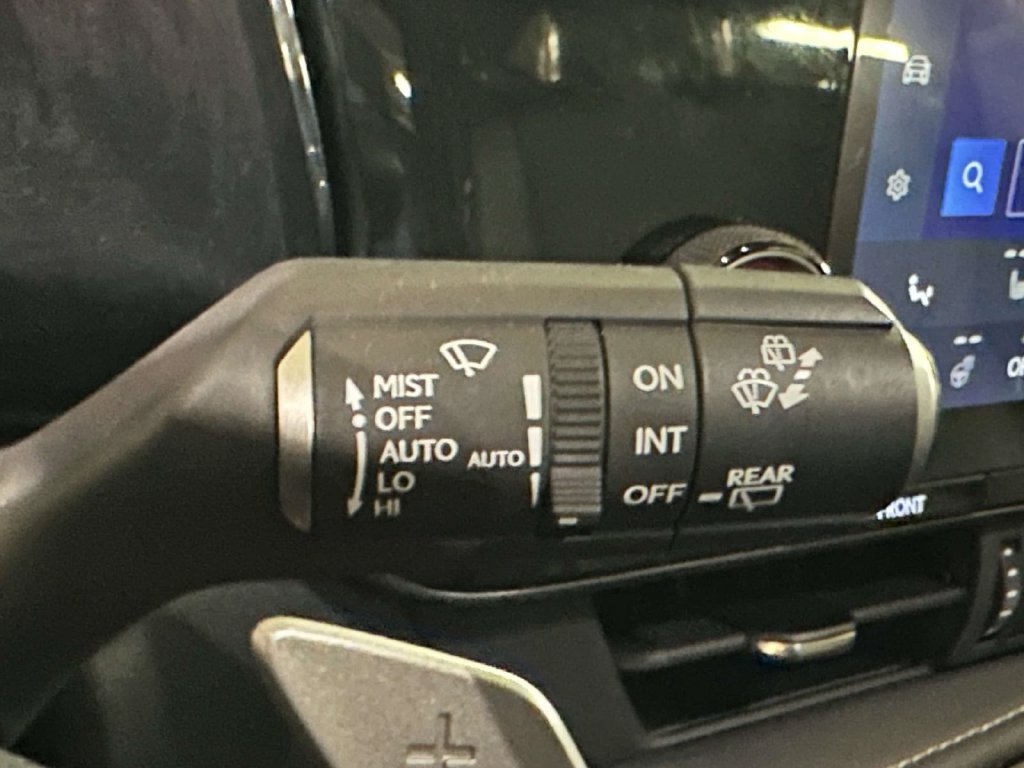 Used 2025 Lexus NX 250 AWD w/ Accessory Package (2T) image 33
