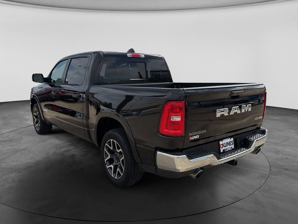 Used 2025 RAM 1500 Laramie AWD/4WD image 8